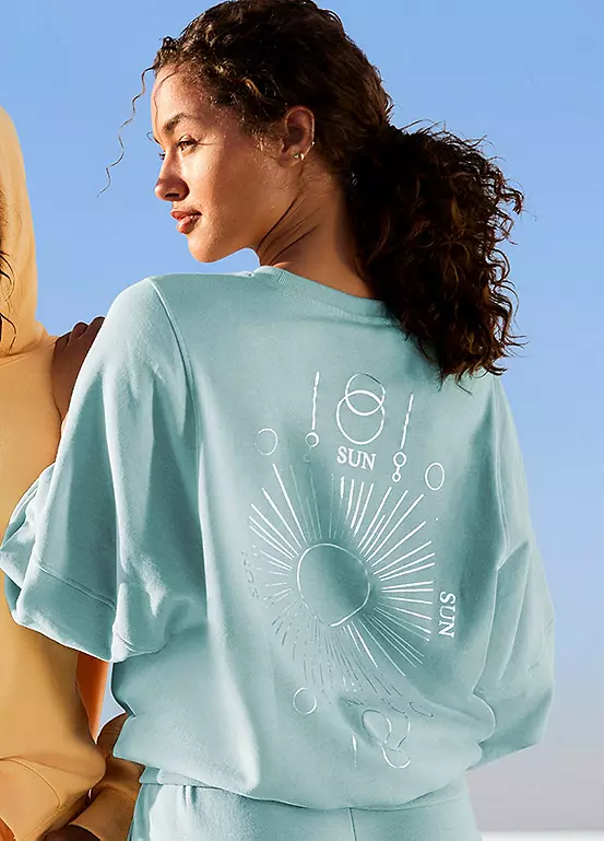 Buffalo Round Neck Sweatshirt 1 Buffalo Round Neck Sweatshirt