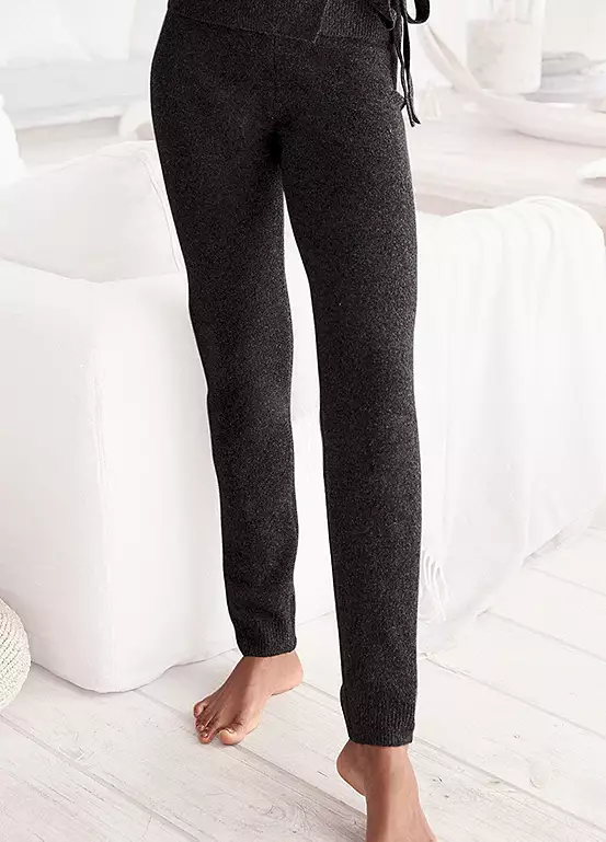 LASCANA Slim Fit Knitted Joggers 1 LASCANA Slim Fit Knitted Joggers