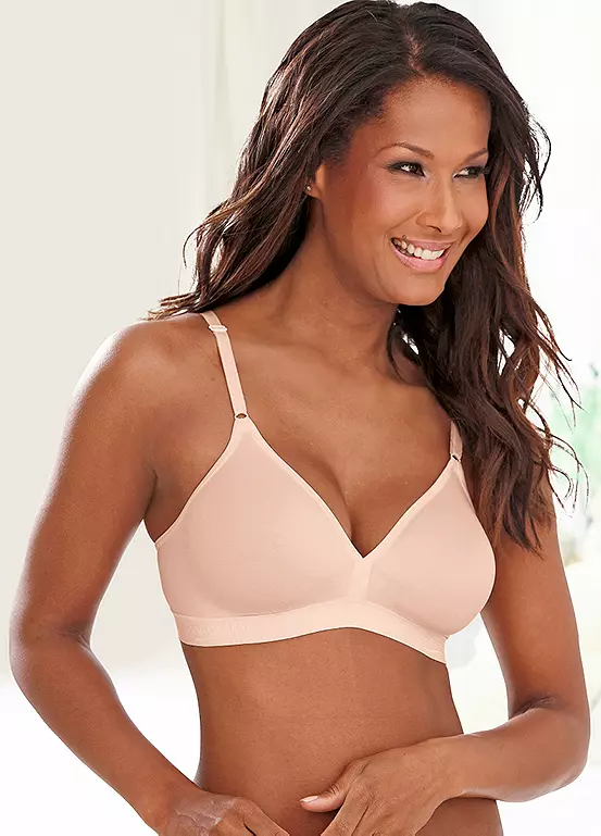 Triumph Bee Dees ’Microfun N’ Non-Wired Bra 3 Triumph Bee Dees ’Microfun N’ Non-Wired Bra - Image 3