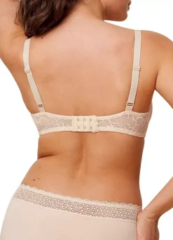 Triumph Underwired Amourette Charm T-Shirt Bra 7 Triumph Underwired Amourette Charm T-Shirt Bra -Daily Bra Store Triumph Underwired Amourette Charm T Shirt Bra59591569FRSP W01